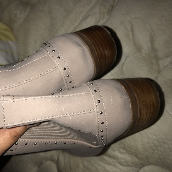 Booties - Picture 4 of 5